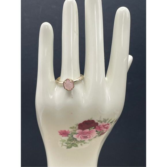 Kendra Scott Rose Quartz Ring Women’s Size 8 Gold Tone Stamped - Picture 10 of 10